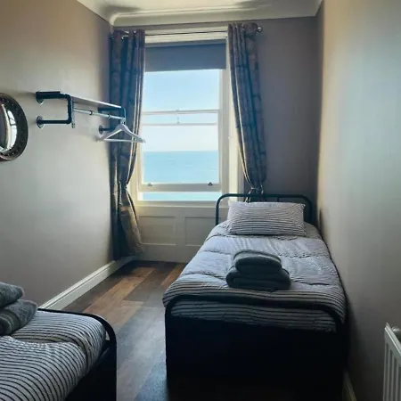 Beach View Apartment - Top Floor Sea View Ramsgate Exterior photo