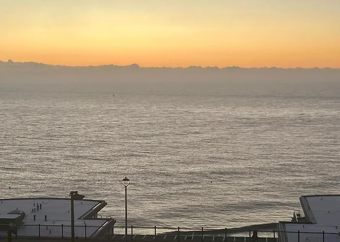 Beach View Apartment - Top Floor Sea View Ramsgate
